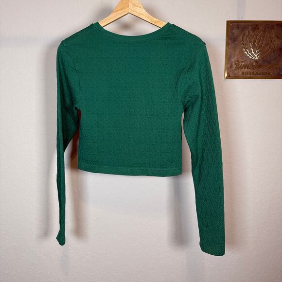 Women's Target Joy Lab Cropped Green Long Sleeve Athletic Wear Top Size Small - Picture 7 of 7